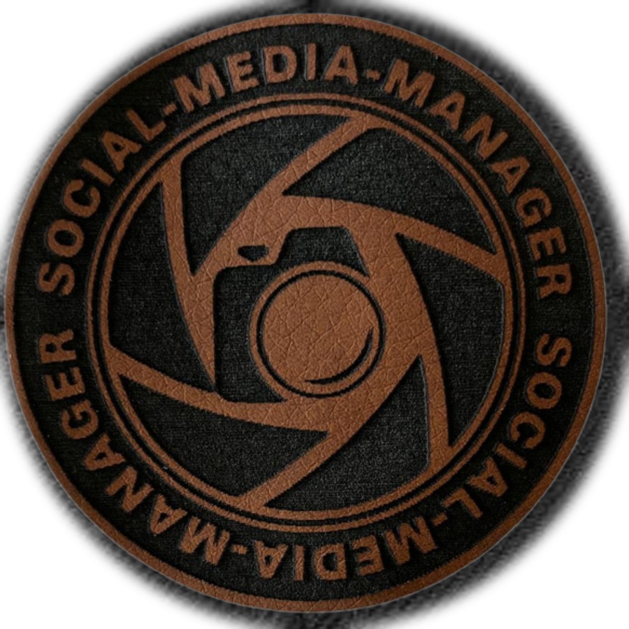 Snapback Social-Media-Manager Lederpatch 2